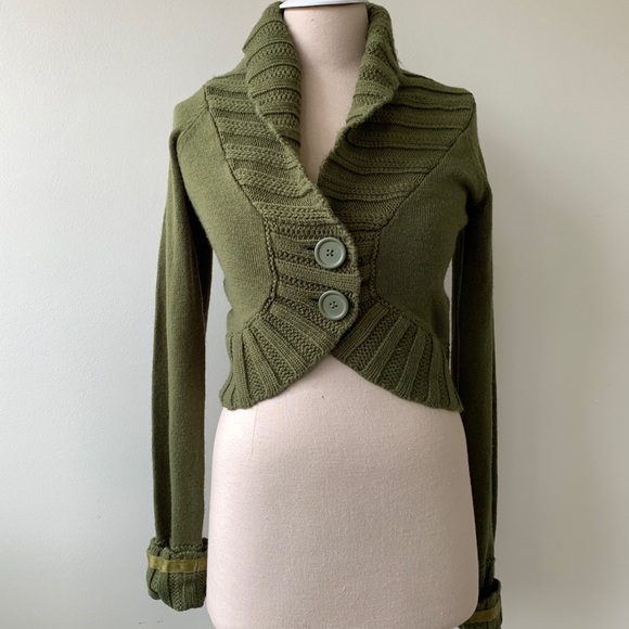 xhilaration Sweaters - 🚫SOLD Locally🚫Xhilaration Green knit shrug